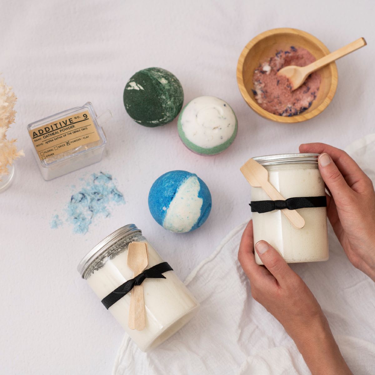 Sugar/Salt Scrub DIY product photo from Cosset Bath and Body