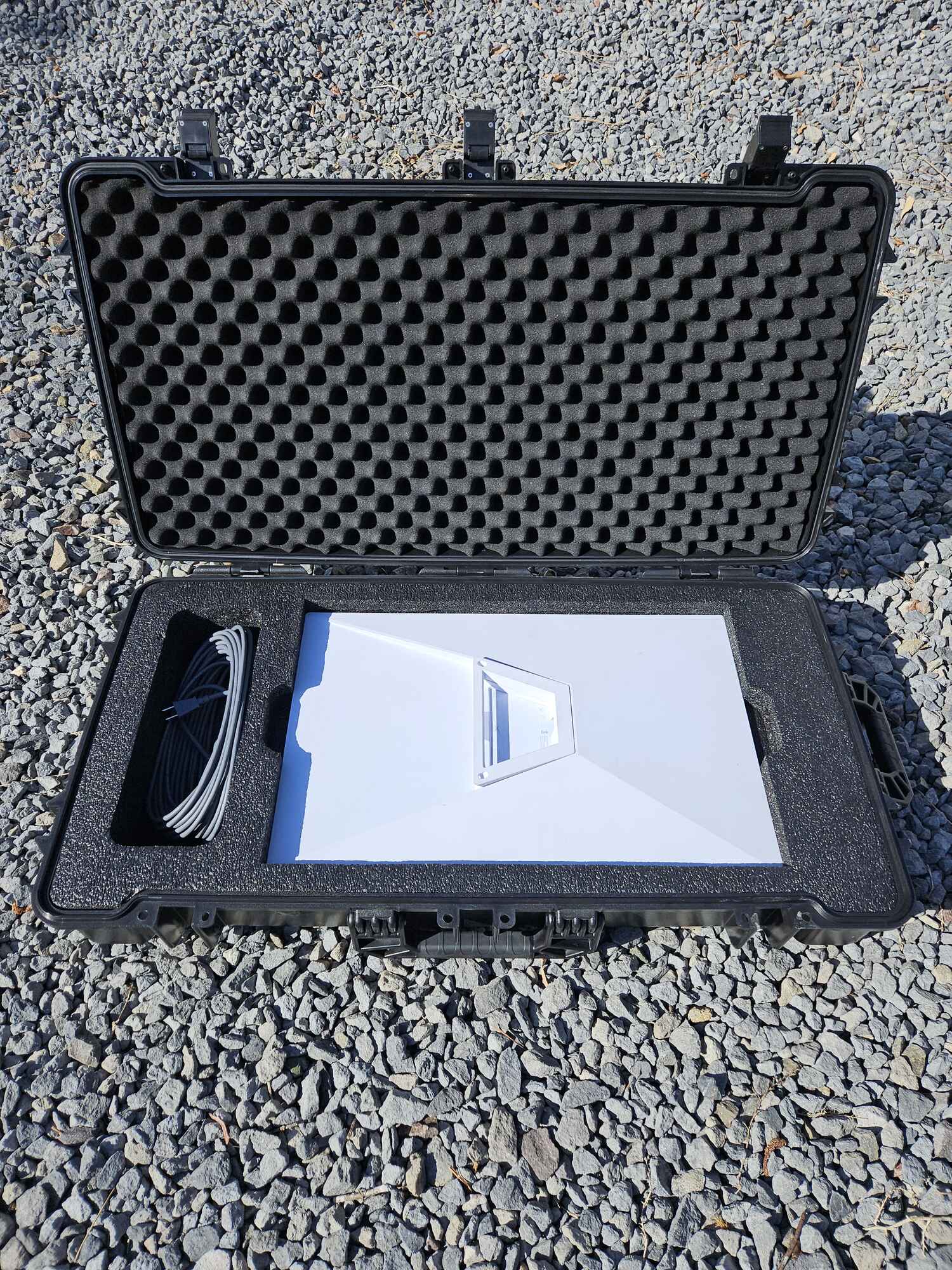 SATGEAR S3 - Gen 3 Starlink Rolling Protective Hard Case product photo from Starlinkcases